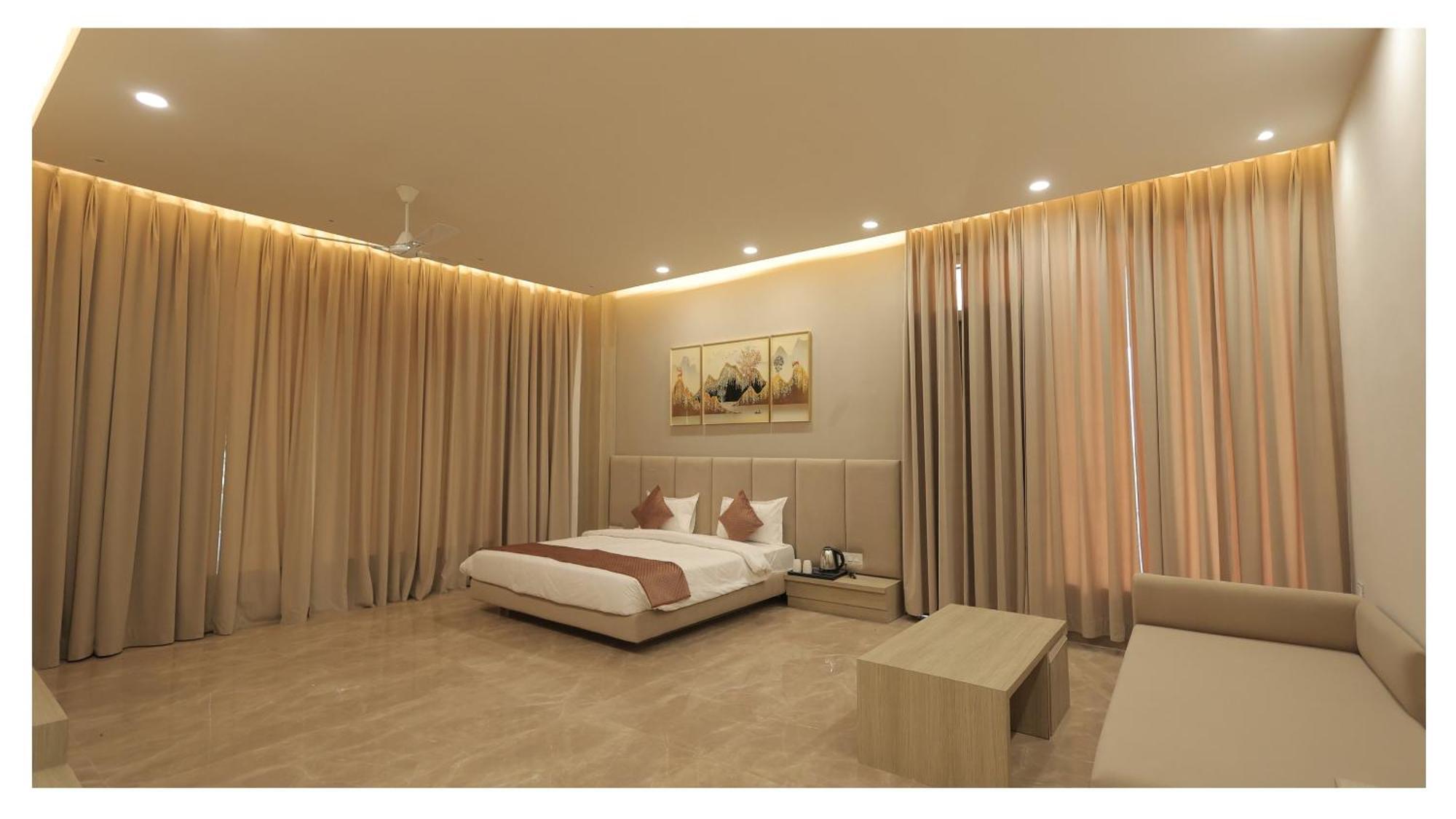 The Riverside Inn Vidisha Exterior photo